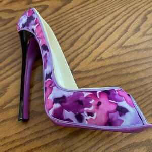 Vintage Porcelain Purple Floral Art, Stiletto Heel, Wine Bottle Holder
